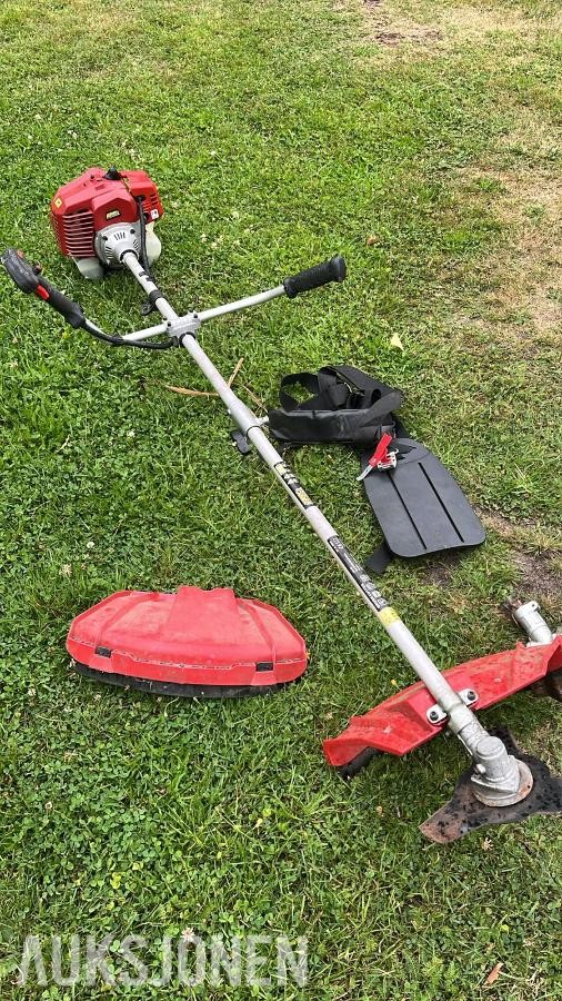 Meec Tools bensindrevet ryddesag / gresstrimmer med tilbehør